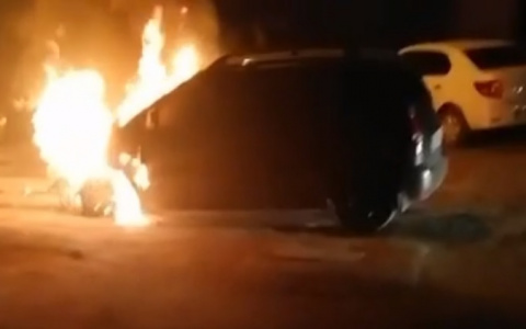 Появилось фото с места, где в Пензе горела машина