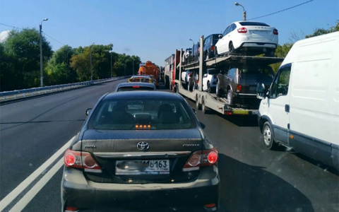 "Кто-то не выдерживает затор": на трассе М-5 в Пензе образовалась большая пробка