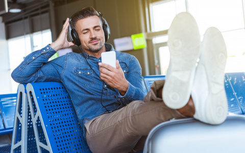 Путешественники могут приобрести SIM-карты Tele2 в аэропортах