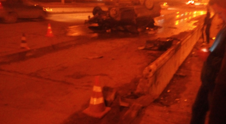 Автомобиль вдребезги: в Пензе в жутком ДТП пострадали люди