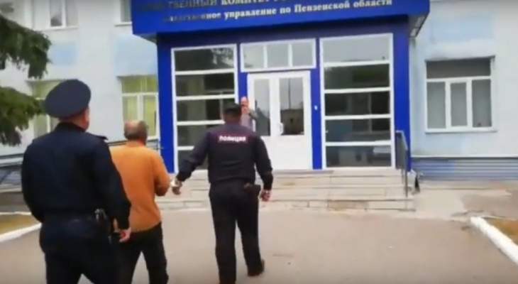 Появилось видео задержания трех участников конфликта в Чемодановке