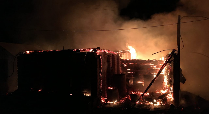 Пожарные не спят: в пензенском МЧС сообщили о серьезных возгораниях