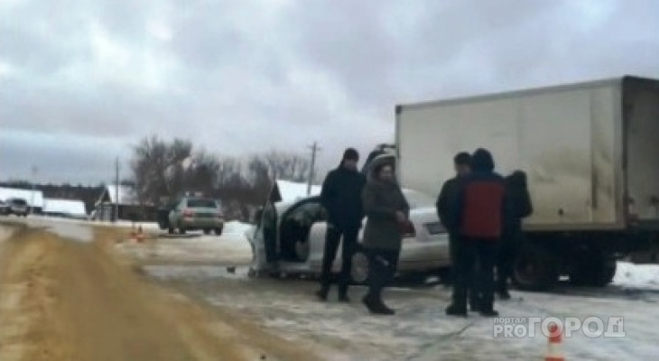 ГИБДД Пензенской области: в страшной аварии с грузовиком погибли два человека