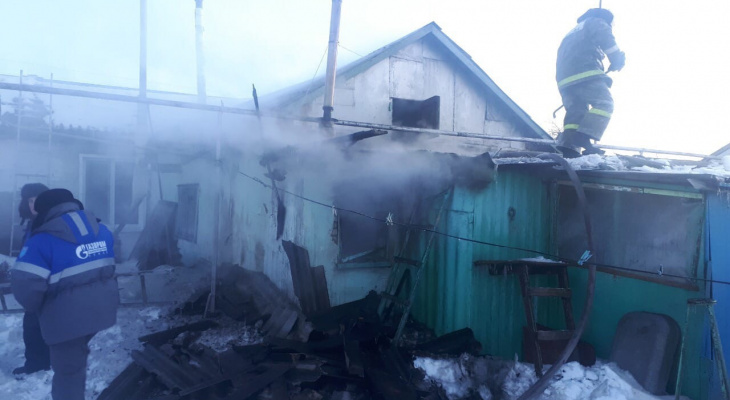 У семьи из Пензенской области сгорел дом со всеми вещами