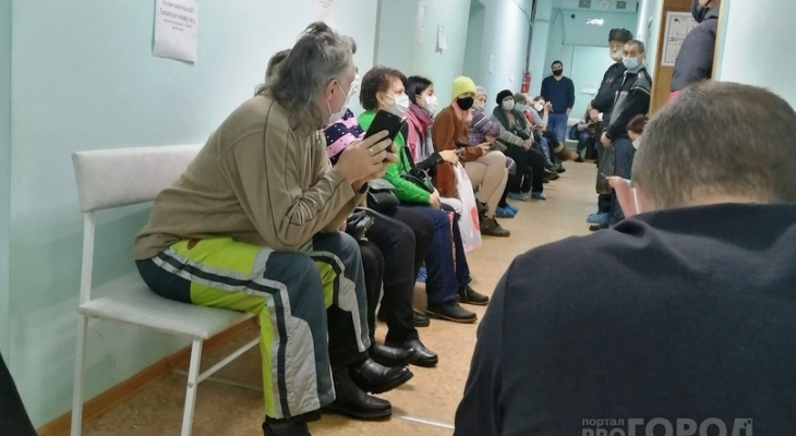 Кузнечанка пожаловалась на огромные очереди в больницы