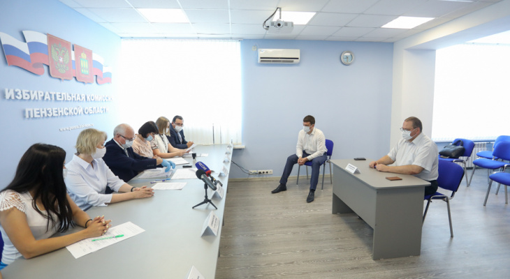 Олег Мельниченко подал документы для регистрации в качестве кандидата в губернаторы