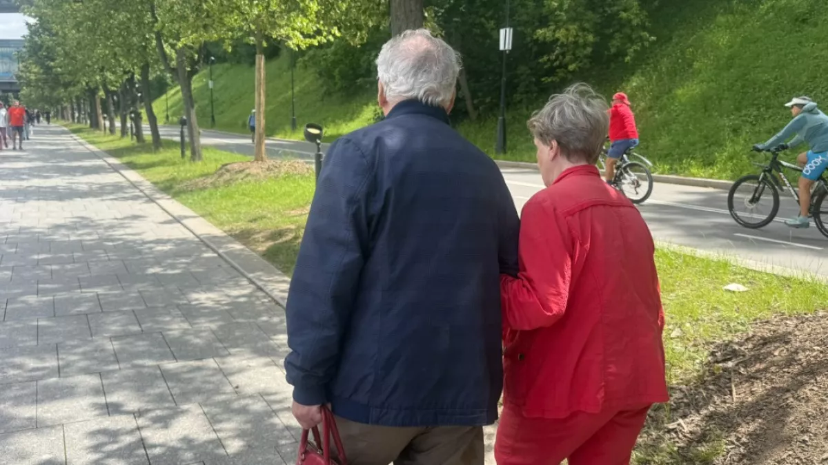 Пензенцам объяснили, как учитывается период ухода за пожилыми людьми в страховой стаж