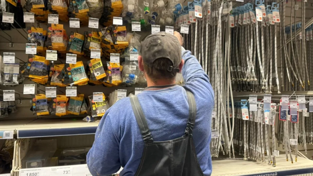 В Пензе мужчина незаконно зарегистрировал в своем доме иностранца ради ремонта