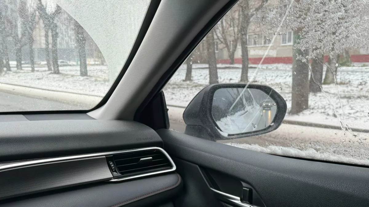 В Пензе на улице Аустрина машина автошколы попала в ДТП