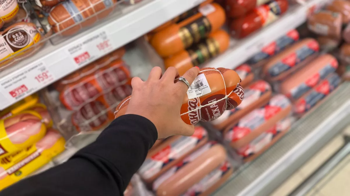 Ищу маленький, но важный значок на колбасе - если его нет, беру смело: вот что указывает на низкое качество мяса