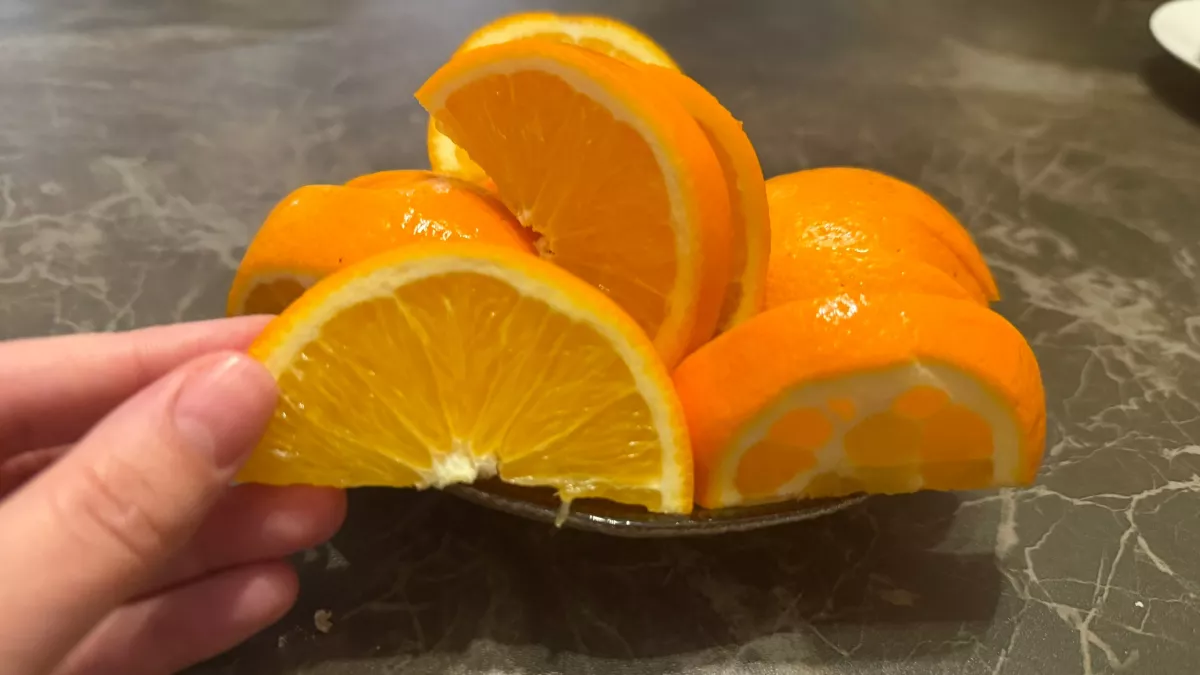 Кожуру от апельсинов и лимонов не выбрасываю - это же чистое золото: готовлю из неё вкусное лакомство к чаю