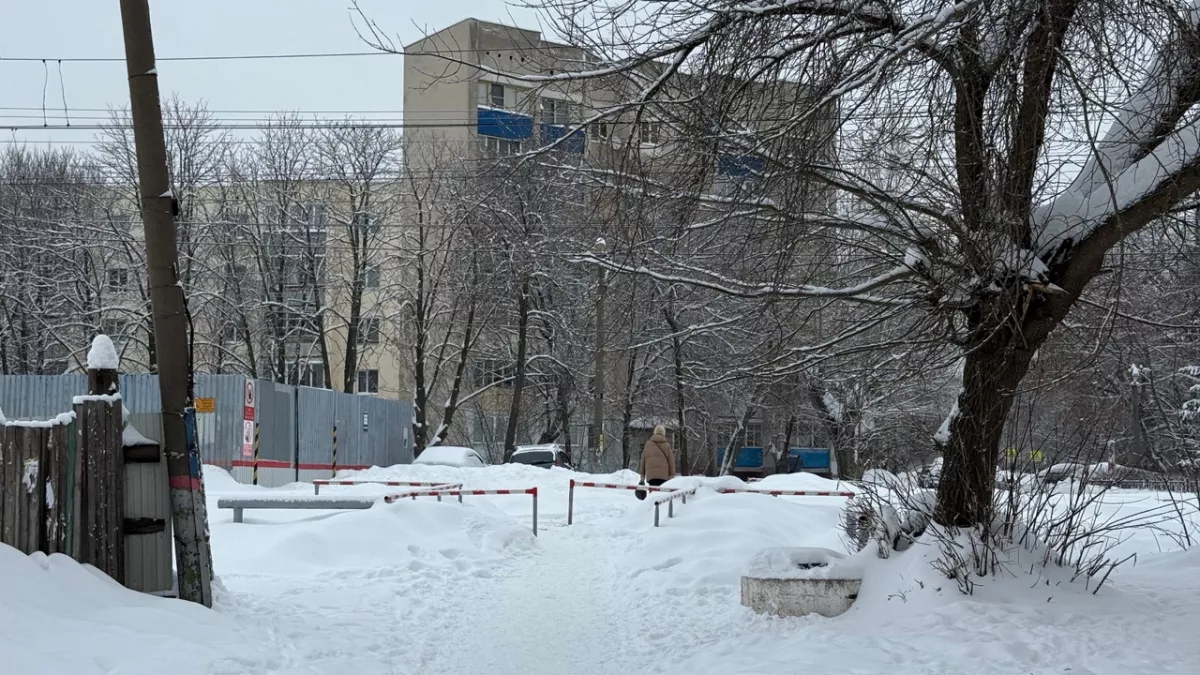 Жители дома на ул. Дзержинского боятся жертв из-за бездействия властей и коммунальщиков