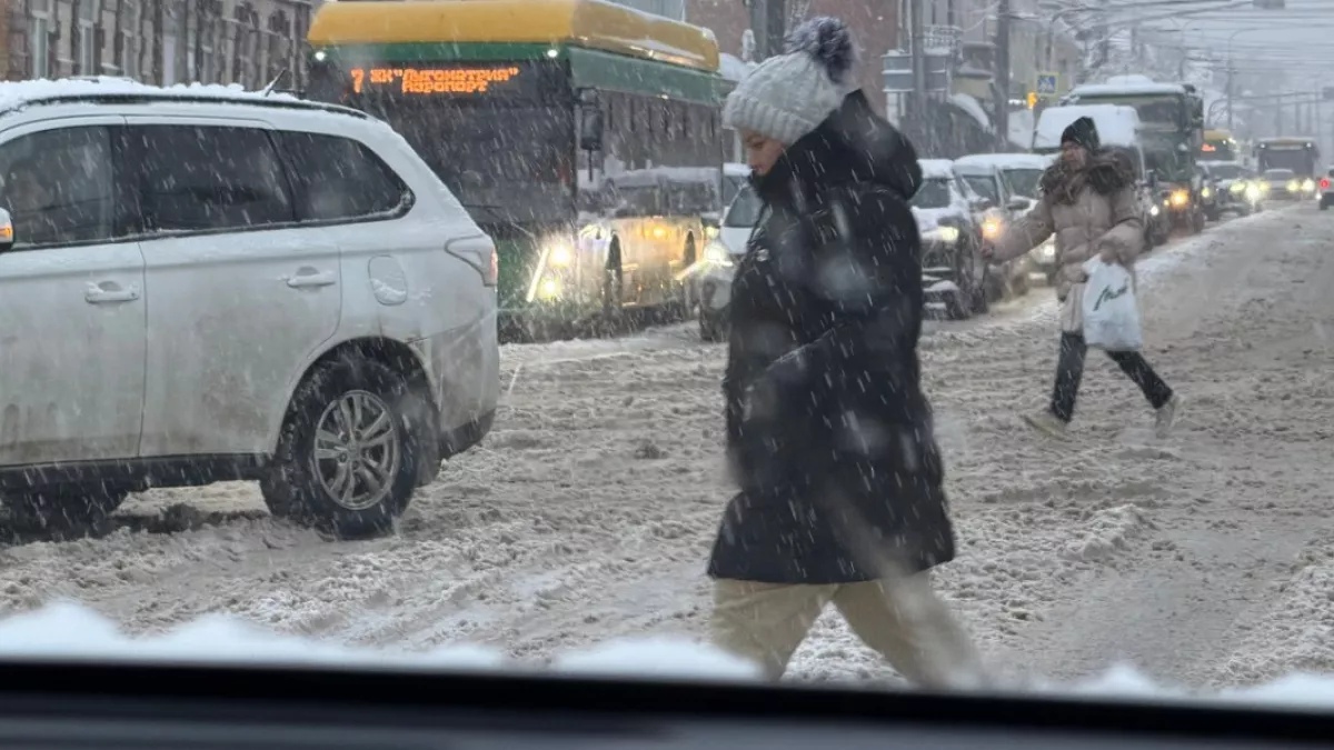 В Пензе водитель «Приоры», сбивший женщину на ул. Ивановская, скрылся с места ДТП