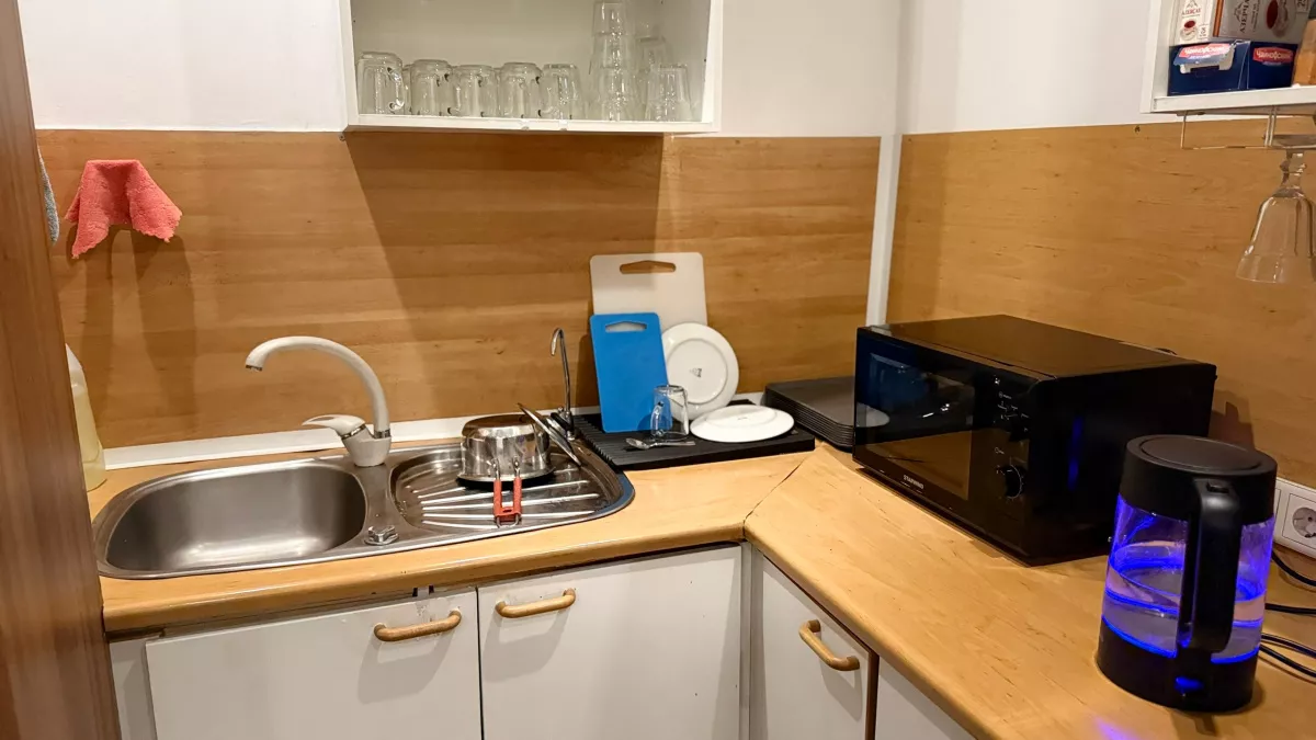 Плитка на кухне больше не в моде: новые материалы смотрятся богаче, в на деле практичнее