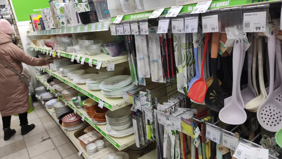 Такие «расходники» для дома беру в Фикс Прайс пачками: ароматизированные пакеты для мусора, тряпочки - реально есть классные находки