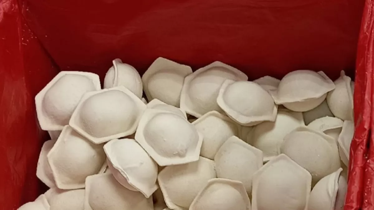 Только из-за названия купила пельмени Отборные: сварились моментом - но прочитала состав и поняла почему "бумажный" вкус