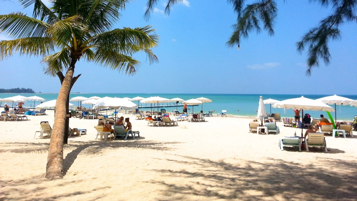 Туристы испортили Пхукет: стоит ли ехать в 2026 году - честный отзыв постоянных гостей Тайланда