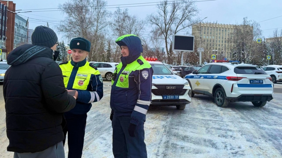 Водитель пострадал в аварии с тремя машинами на Островского в Пензе