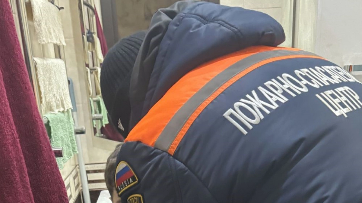 Пензенские спасатели смогли освободить палец ребенка из пластикового хомута