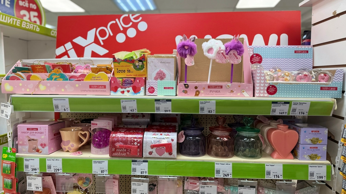 Все накинулись на твердые  духи в Фикс Прайсе с ароматом яркого букета: флакон красивый и цена всего 175 руб — рассказываю стоит ли брать 