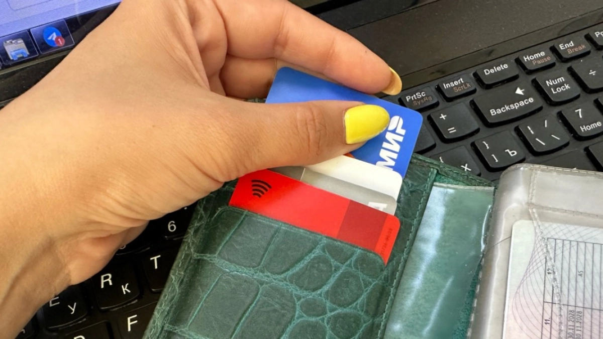 Житель Башмаковского района втайне оформил на свою подругу шесть микрозаймов