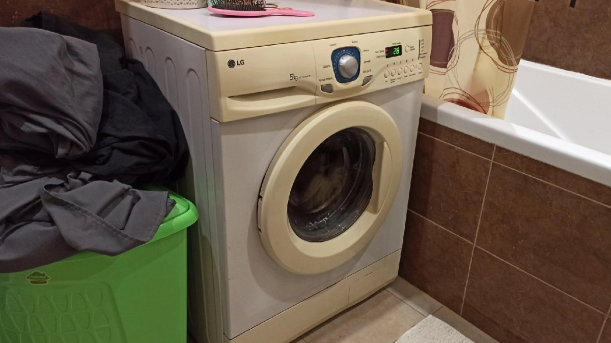 Когда заливать гель для стирки в лоток, а когда в барабан: четкие правила использования 2-х методов -хозяйкам на заметку 