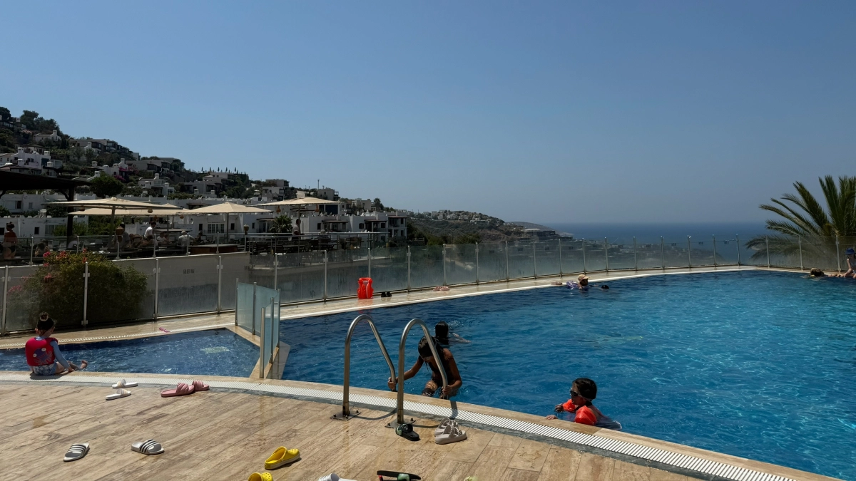 Летим в Турцию в июле всей семьей за 200 тысяч на всё включено: рассказываю про отель и как удалось найти такую путевку 