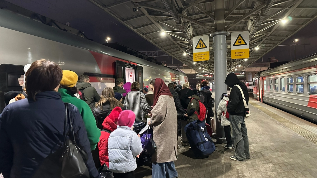 Покупаю строго 14 и 27 место: плачу как за плацкарт, а сервис как в СВ - без тесноты и духоты в вагоне