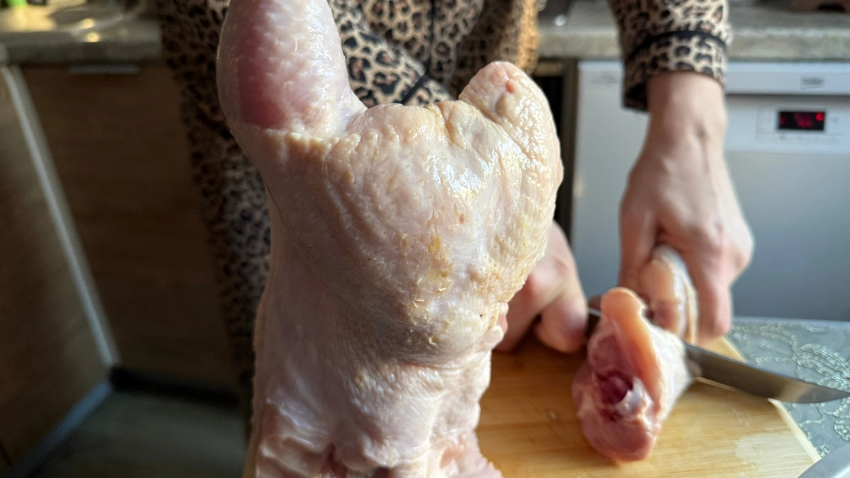 Сплошная химия и никакого мяса: эксперты Росконтроля назвали худшую марку цыплят-бройлеров - подумайте дважды перед покупкой 