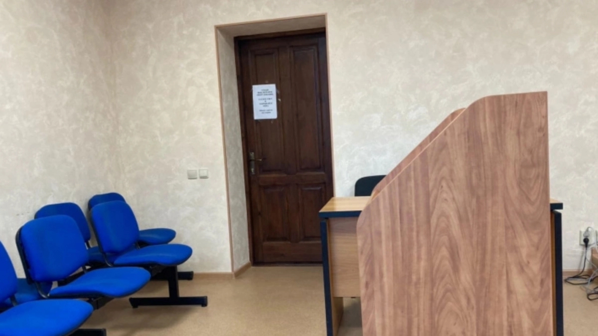 В Бессоновском районе электромонтажник, из-за которого погиб подчиненный, предстал перед судом