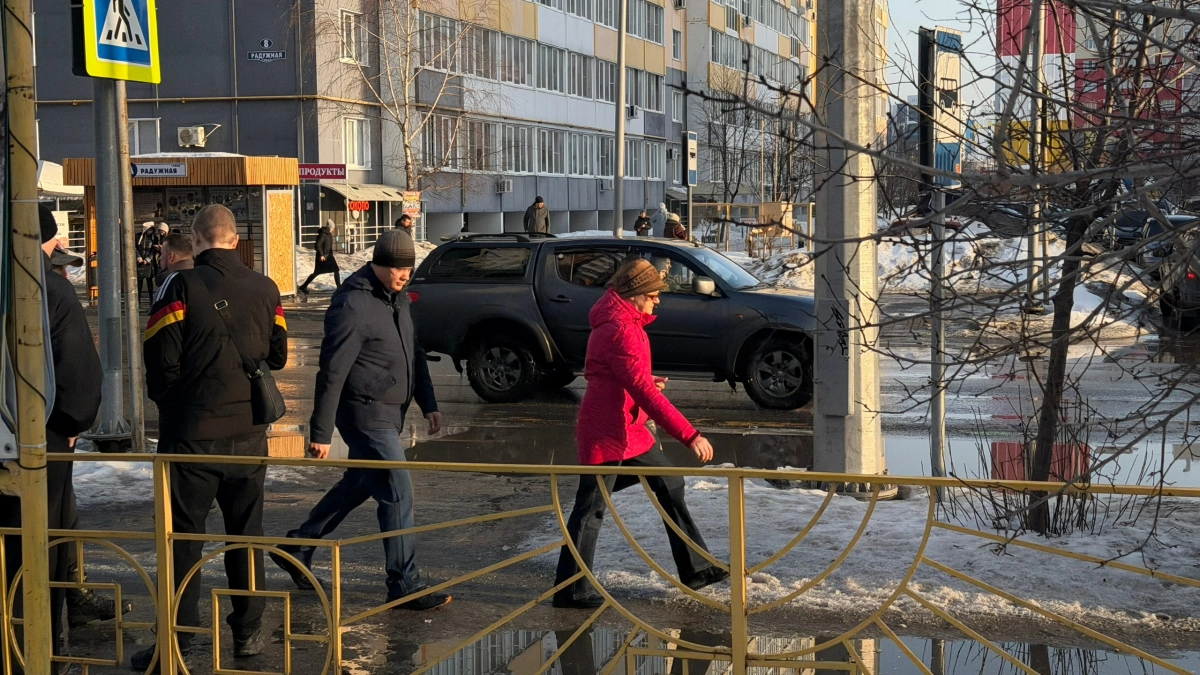 Эти личные вещи нельзя отдавать другим, даже если это близкие люди - чтобы не навлечь на себя беду