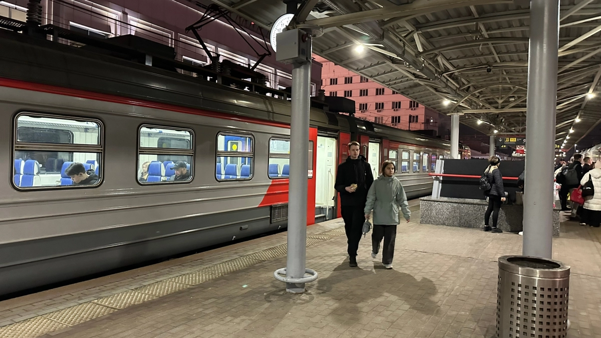 Как женщина в поезде выманила нижнюю полку: простая уловка, на которую легко попасться