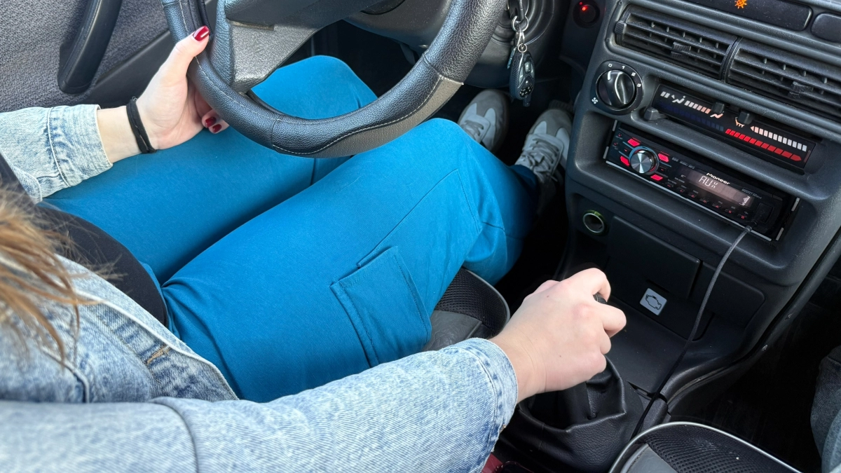 Верховный суд поставил точку в вопросе: водителю запретили управлять автомобилем с механической КПП - кого коснется новое ограничение 