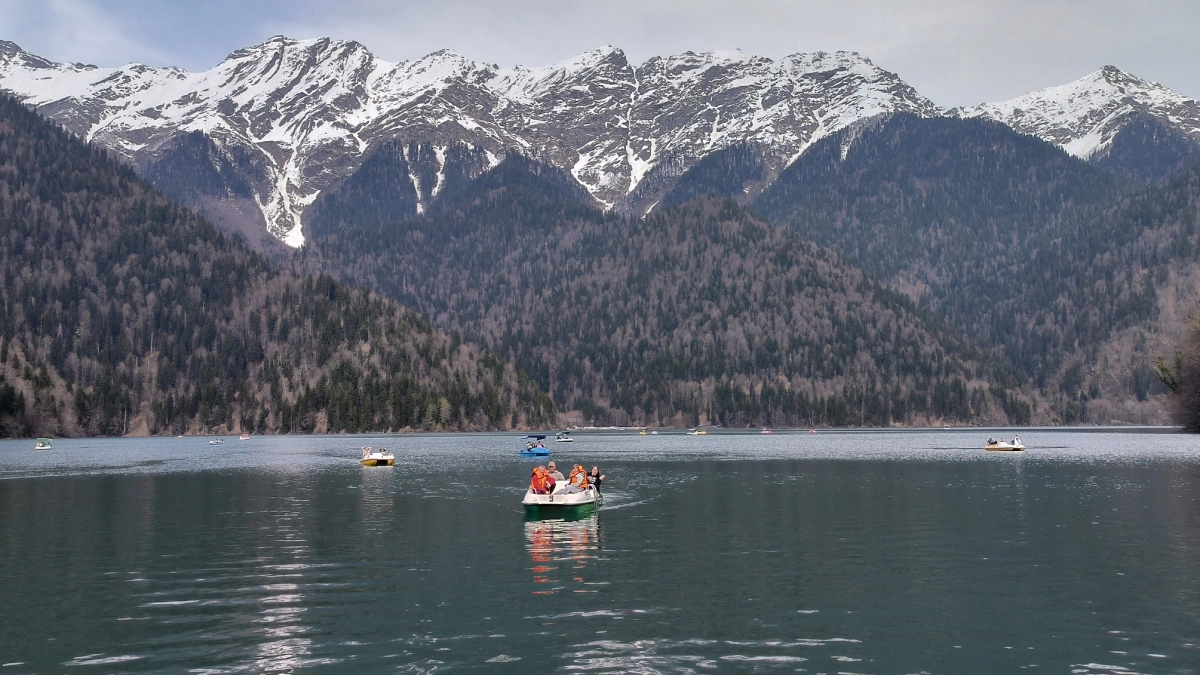 Старый абхаз раскрыл, как на самом деле относятся к русским туристам — и это сильно отличается от курортной картинки