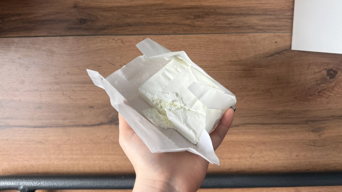 В Светофоре найден отличный творог для гурманов: стоит копейки и вкус восхитительный - беру и на завтрак и для выпечки