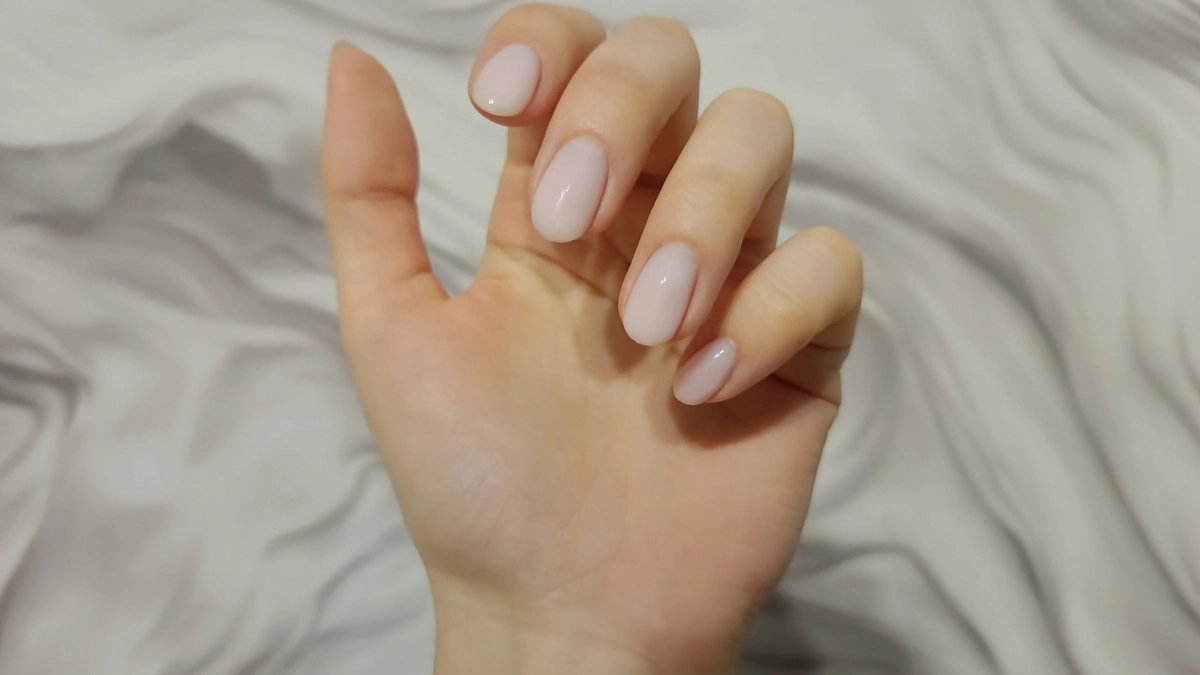 Красить ногти больше не в тренде: чем модницы заменяют привычный маникюр в 2026 году
