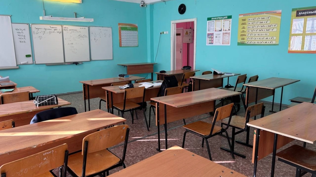 Пензенским родителям разъяснили, должны ли школьники убирать классы 