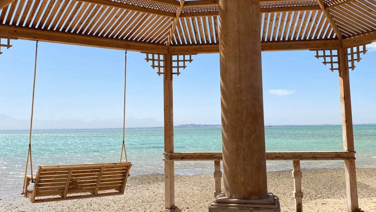 Лучшие пляжи с белым песком за сущие копейки: топ мест, куда русские туристы могу отправится уже в мае - дешево и тепло