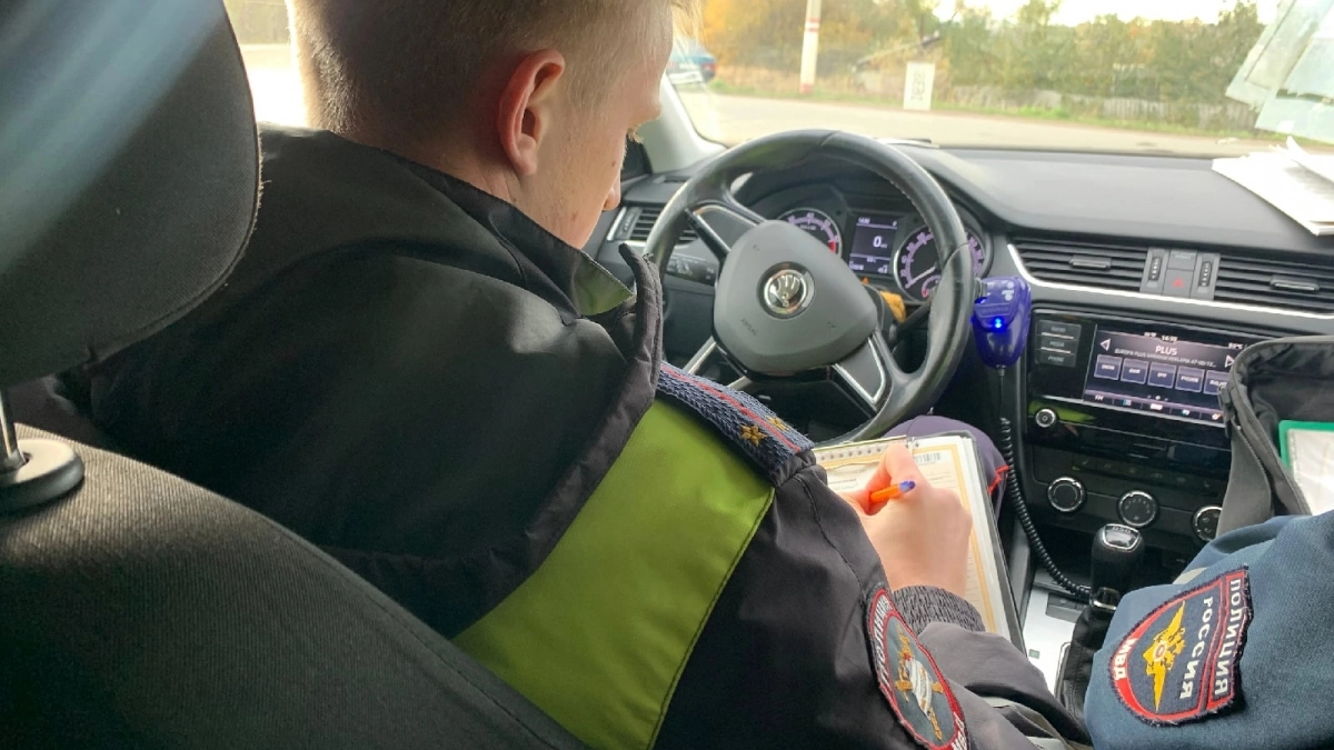 Водителям дали четкий ответ: когда пешеход на зебре не главный - в каких случаях можно не останавливаться, чтобы пропустить пешехода