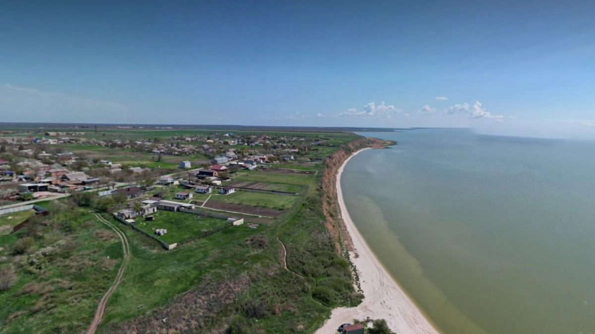 Пока все скупают Турцию, я нашел баунти-курорт в России: дешево, песчаные пляжи и лазурное море - как на картинке