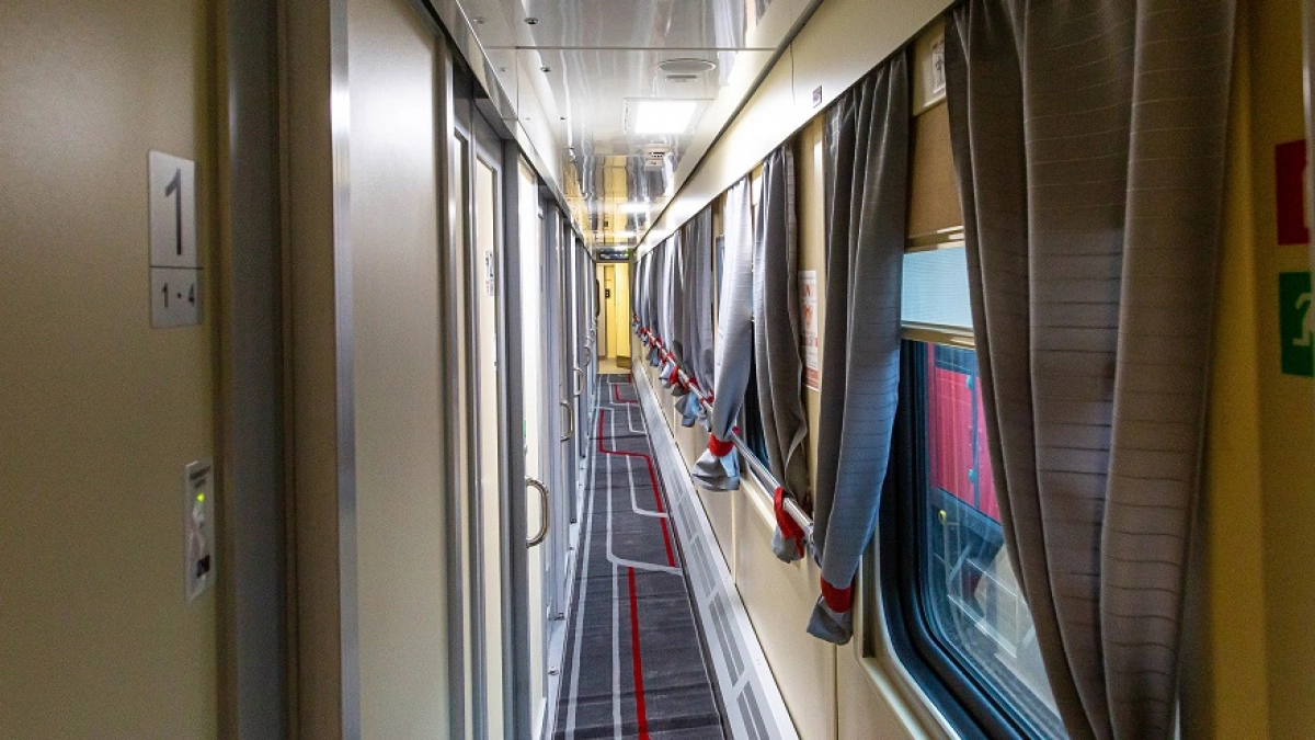 РЖД представили обновленные вагоны: 2-метровые кровати, душ, мультимедиа, персональный свет и полный гостиничный комфорт в пути