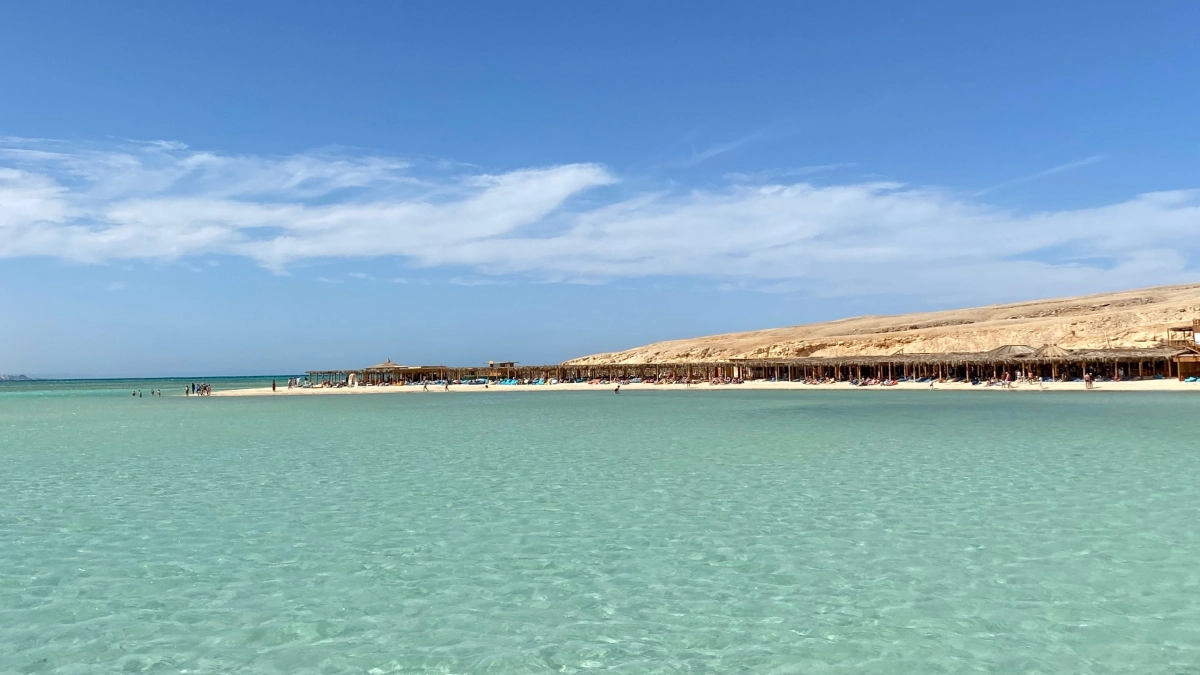 Египет и Турция не в почете: распробовала новый курорт: без виз, без толп туристов, а главное - чистое море 