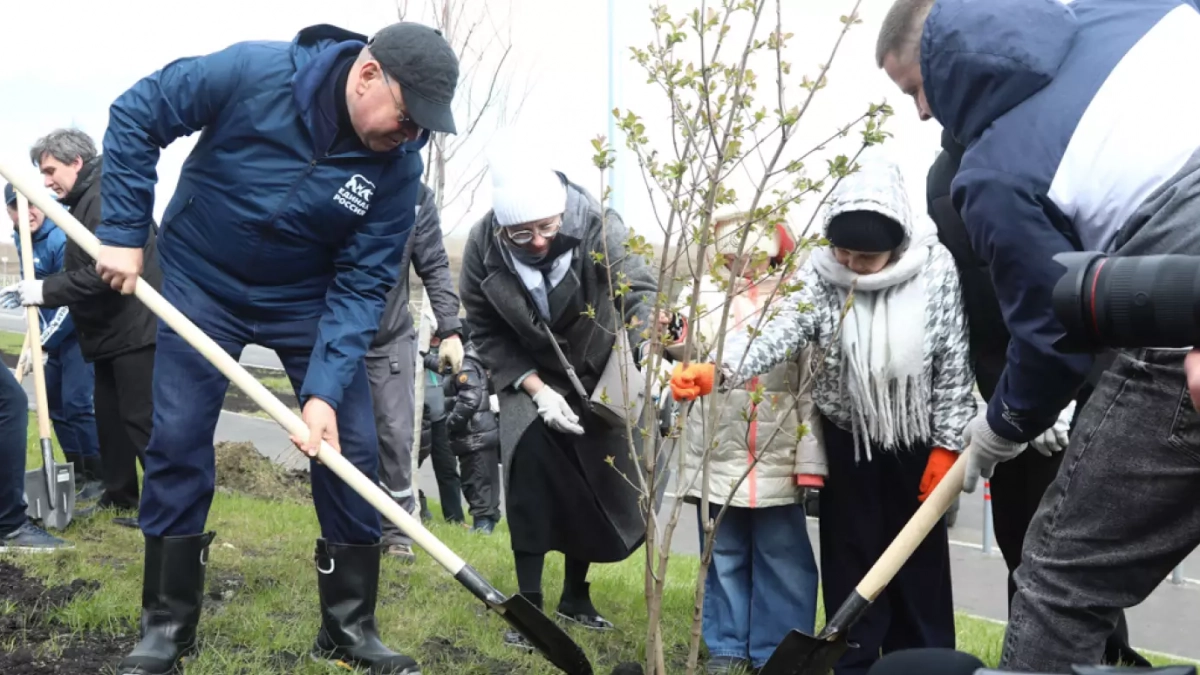 На субботник в Пензе вышли 8 тысяч неравнодушных жителей