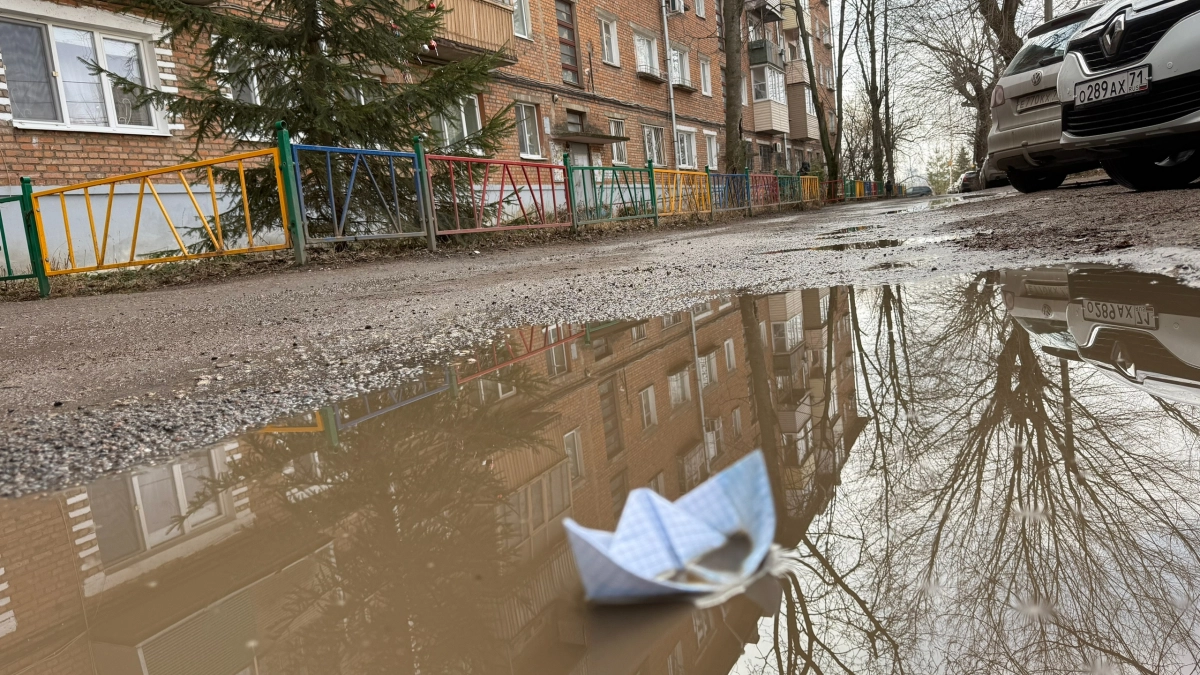 Одну из улиц Пензы в Железнодорожном районе затапливает «фекальная река» 