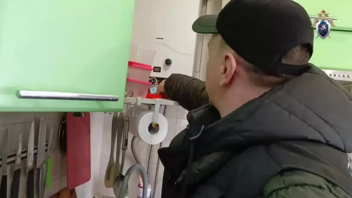 На Шуисте в квартире пожилая пара отравилась газом и умерла 