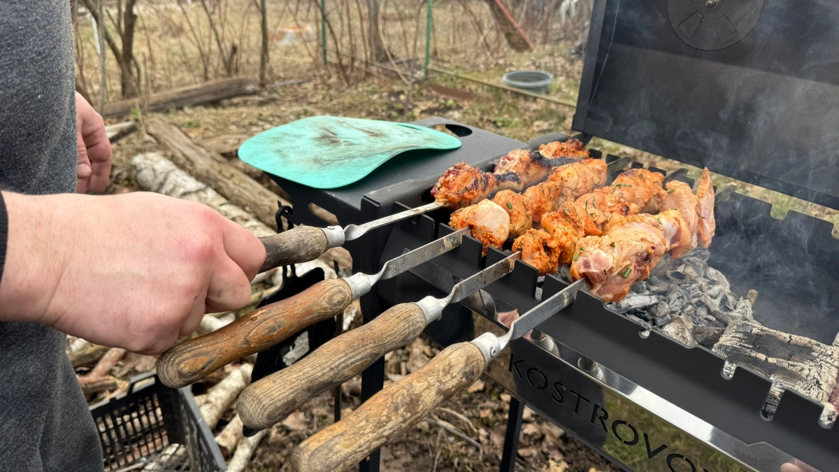 Эталонный шашлык: в чём замариновать мясо, чтобы не было сухаря