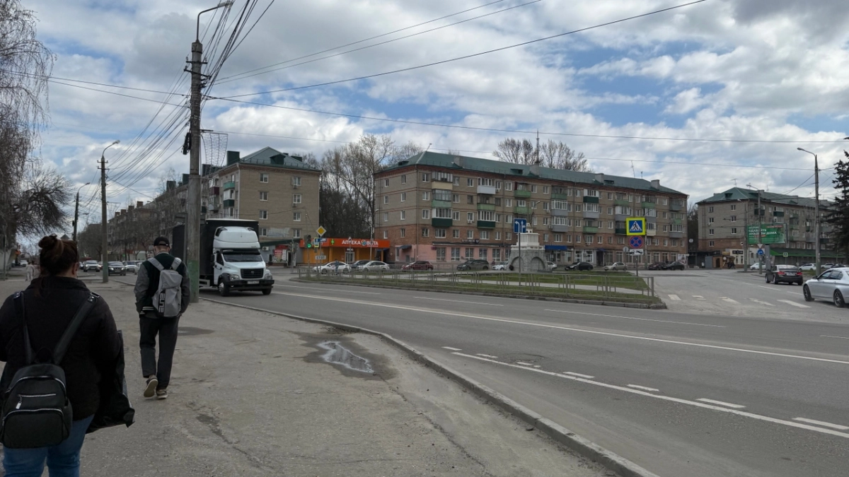 Таинственное ДТП: полицейские просят помочь в поисках водителя машины, из которой выпала  пензячка 