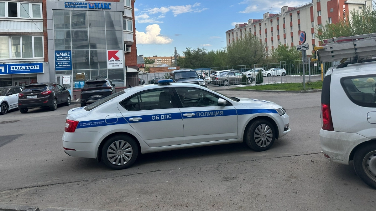 Забыл права и вспомнил уже в дороге: можно ли ехать или нужно возвращаться - инспектор ГИБДД дал подробное объяснение 