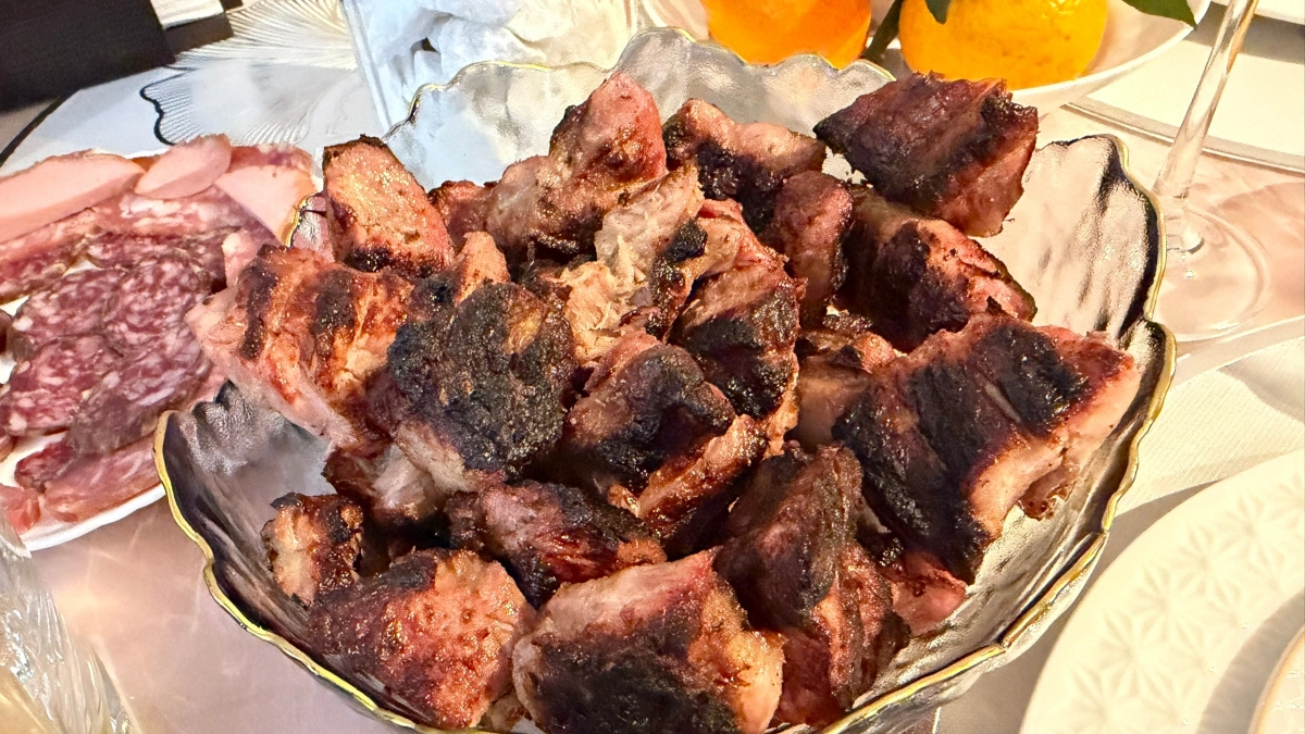 Этот соус к шашлыкам затмит все другие варианты: никто не верит, но эта вкуснятина из укропа