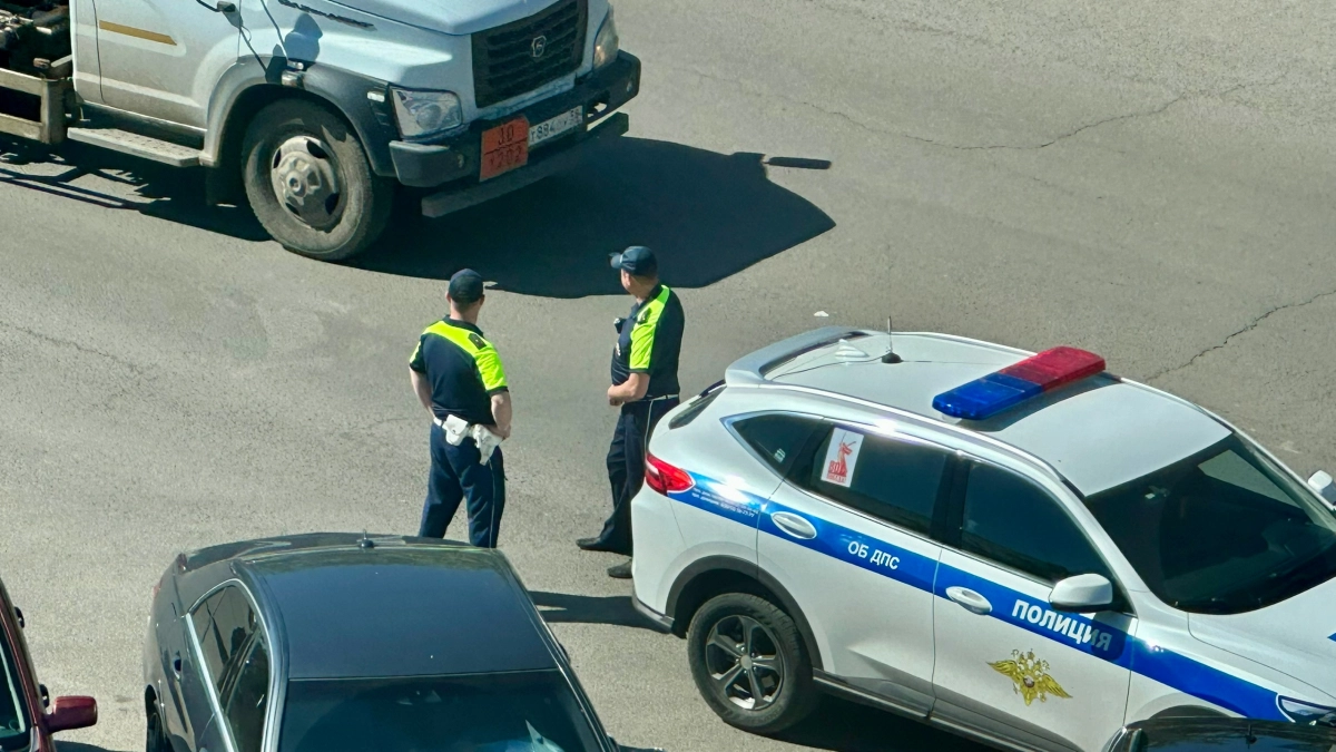 ГАИ дали окончательный ответ: что же обозначает разметка с двумя сплошными и пунктиром между ними